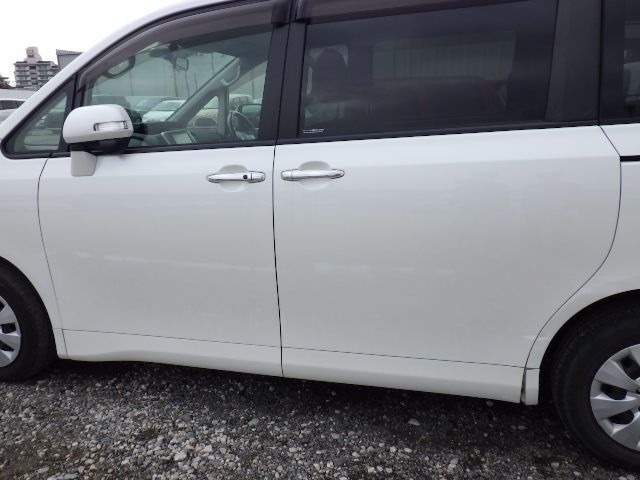 TOYOTA NOAH – 2013 – ZRR70G TOYOTA NOAH – 2013 – ZRR70G