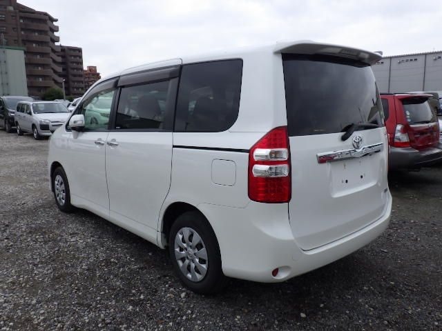 TOYOTA NOAH – 2013 – ZRR70G TOYOTA NOAH – 2013 – ZRR70G