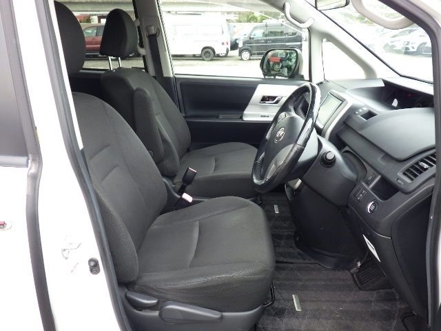 TOYOTA NOAH – 2013 – ZRR70G TOYOTA NOAH – 2013 – ZRR70G