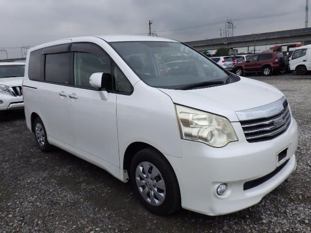 TOYOTA NOAH – 2013 – ZRR70G TOYOTA NOAH – 2013 – ZRR70G