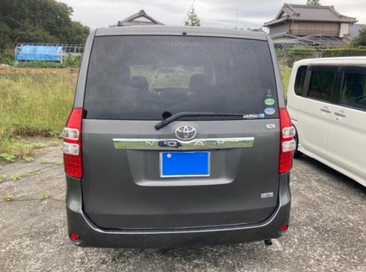TOYOTA NOAH – 2013 – ZRR70G TOYOTA NOAH – 2013 – ZRR70G