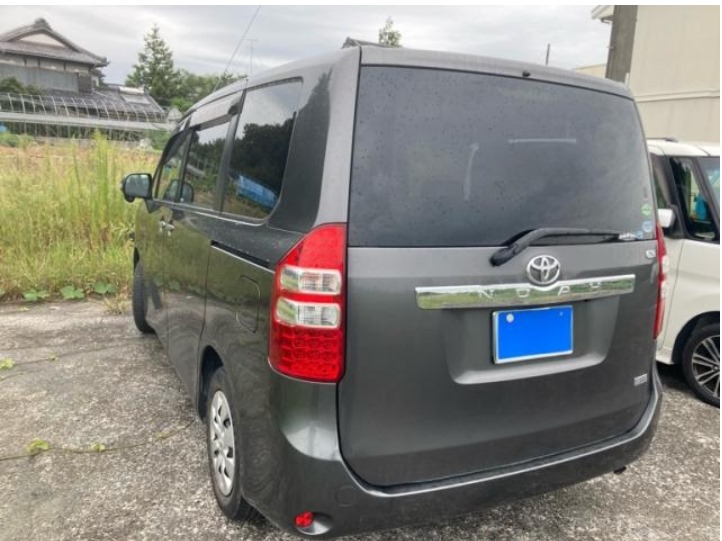 TOYOTA NOAH – 2013 – ZRR70G TOYOTA NOAH – 2013 – ZRR70G