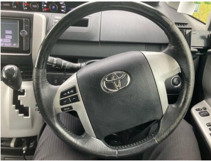 TOYOTA NOAH – 2013 – ZRR70G TOYOTA NOAH – 2013 – ZRR70G