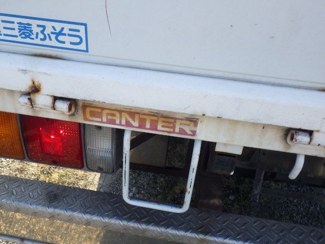 MITSUBISHI CANTER 2005 – FE82DE