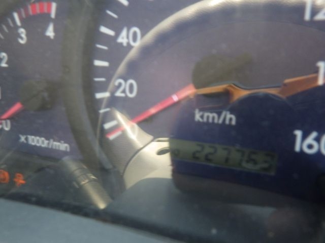 MITSUBISHI CANTER 2005 – FE82DE