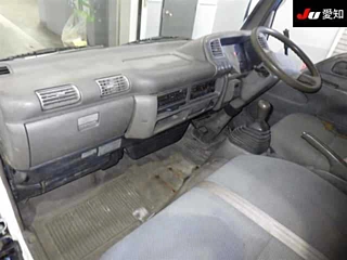 ISUZU ELF – 1996 – NKR66ED