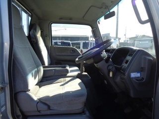 MAZDA TITAN – 2004 – SYE6T