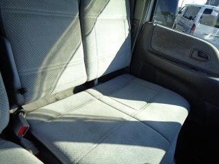 MAZDA TITAN – 2004 – SYE6T