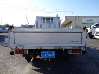 MAZDA TITAN – 2004 – SYE6T