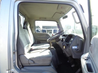MAZDA TITAN – 2004 – SYE6T