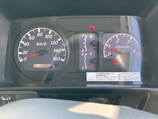 ISUZU ELF – 2006 – NKR81A