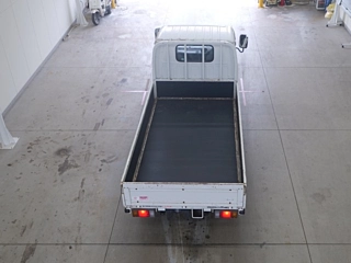 ISUZU ELF – 2006 – NKR81A