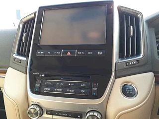 TOYOTA LAND CRUISER – 2018 – URJ202W