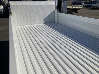 MAZDA TITAN – 2004 – SYE6T