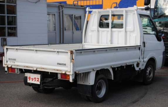 MAZDA BONGO TRUCK – 2003 – SK82T