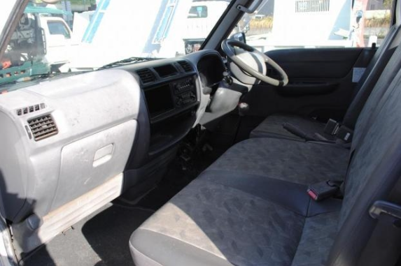 MAZDA BONGO TRUCK – 2003 – SK82T