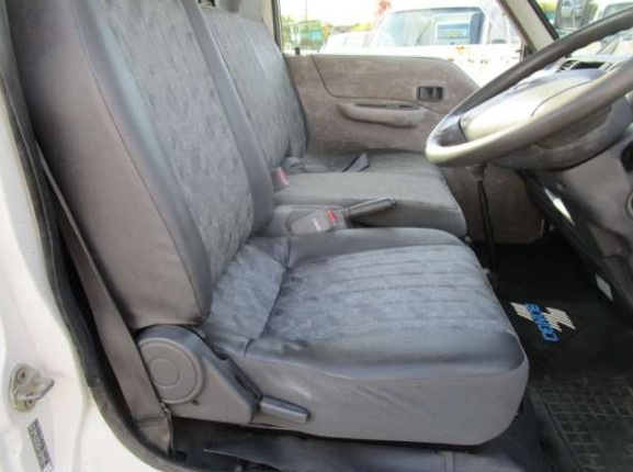 MAZDA BONGO TRUCK – 2003 – SK82T