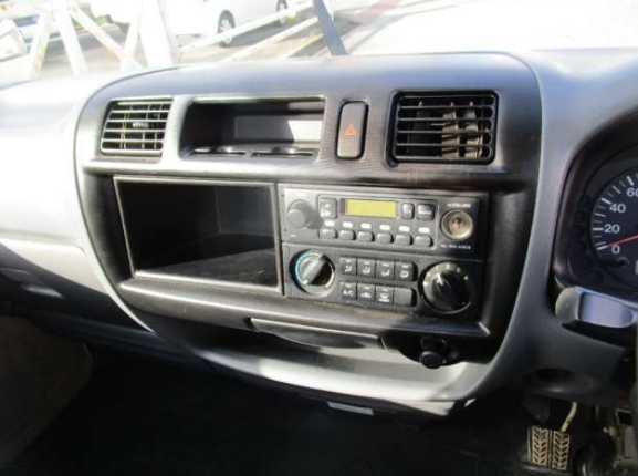 MAZDA BONGO TRUCK – 2003 – SK82T