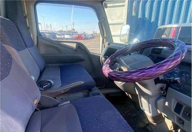 MITSUBISHI FUSO CANTER – 2005 – FG70DB