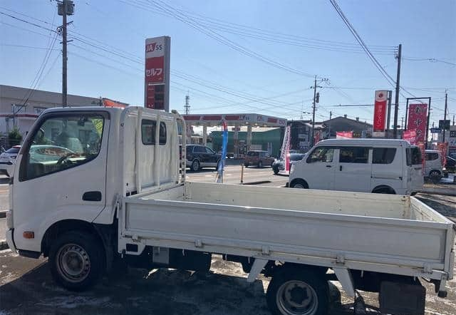 TOYOTA DYNA – 2013 – TRY220