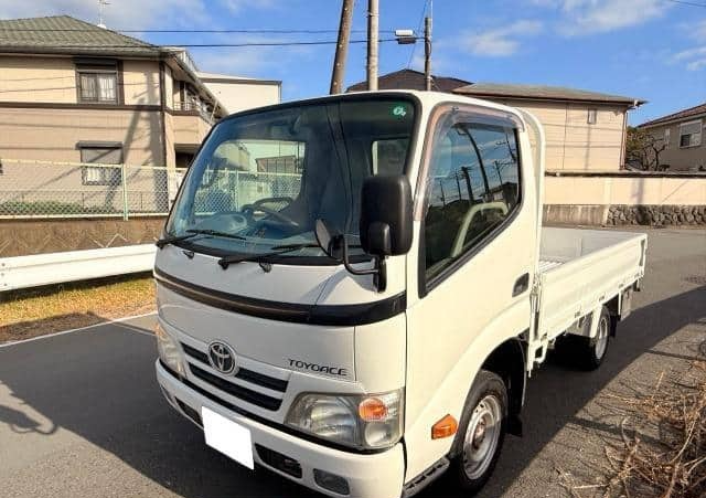 TOYOTA DYNA – 2010 – TRY220