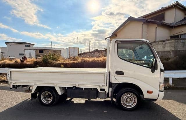 TOYOTA DYNA – 2010 – TRY220