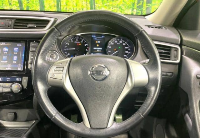 NISSAN X-TRAIL – 2016 – HNT32