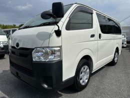 TOYOTA HIACE – 2019 – TRH200