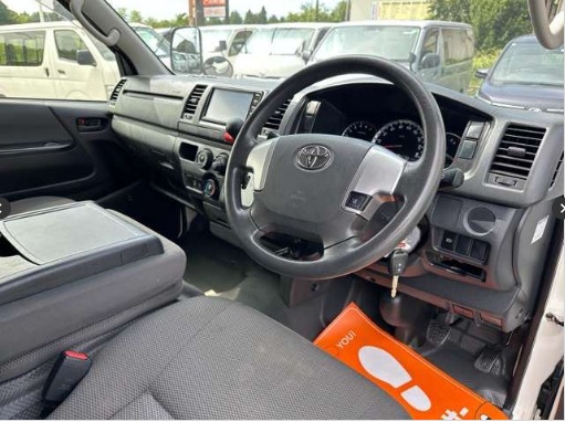 TOYOTA HIACE – 2019 – TRH200