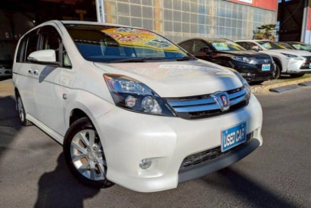 TOYOTA ISIS – 2016 – ZGM11