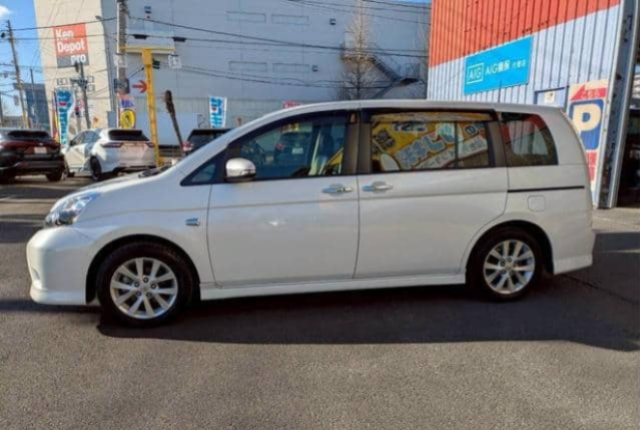 TOYOTA ISIS – 2016 – ZGM11