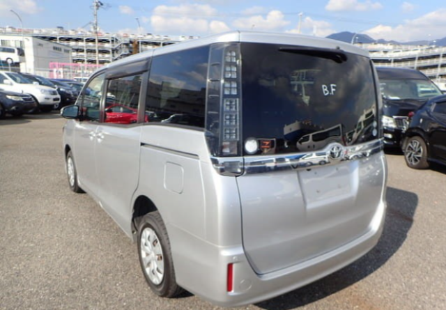 TOYOTA VOXY – 2017 – ZRR85