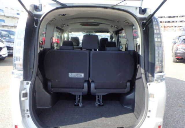 TOYOTA VOXY – 2017 – ZRR85