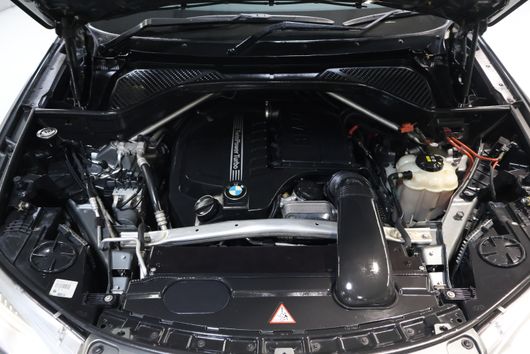 BMW X5 – 2015 – WBAKR020800