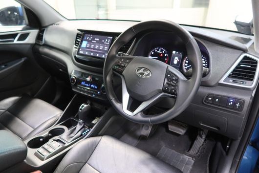 HYUNDAI TUCSON – 2016 – KMHJ3813