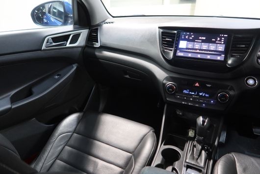 HYUNDAI TUCSON – 2016 – KMHJ3813