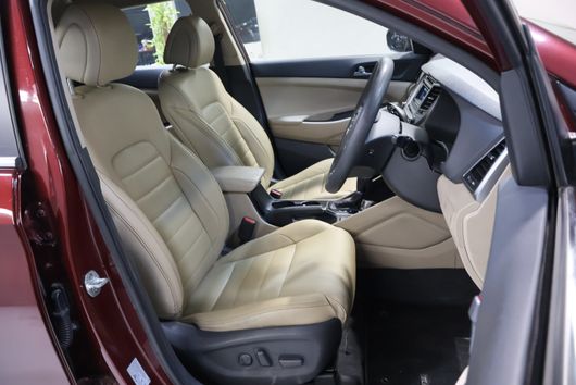 HYUNDAI TUCSON – 2016 – KMHJ3813