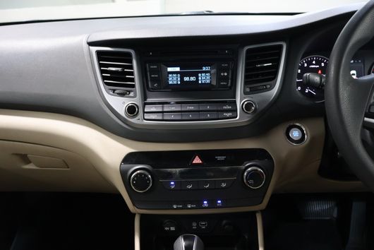 HYUNDAI TUCSON – 2016 – KMHJ3813