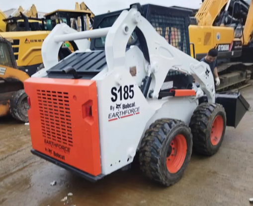 BOBCAT – 2022 – S185