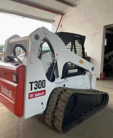 BOBCAT – 2018 – T300