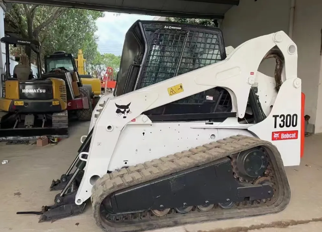BOBCAT – 2018 – T300