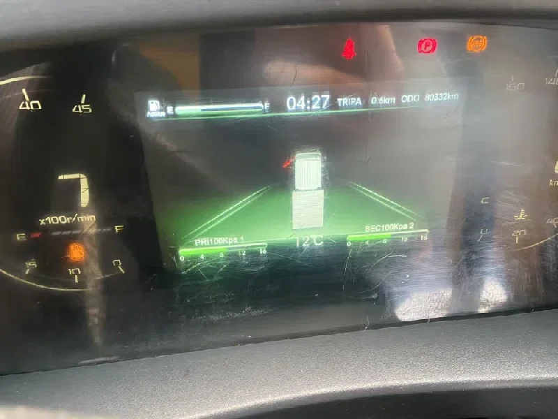 ISUZU – 2022 – KV100