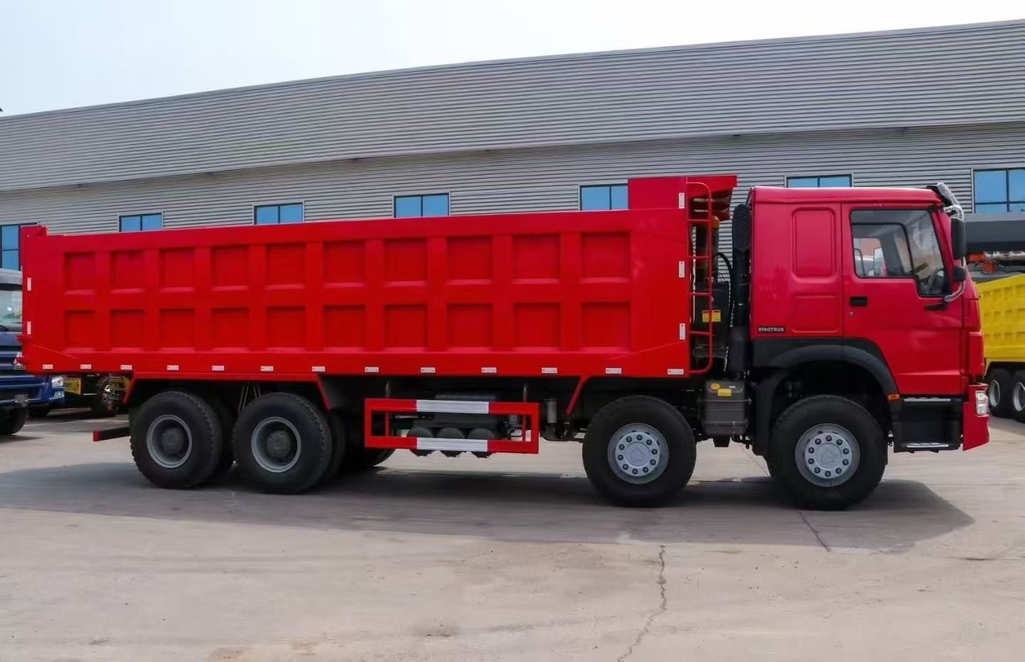 Sinotruk howo – 2024 – ZZ3317V3867