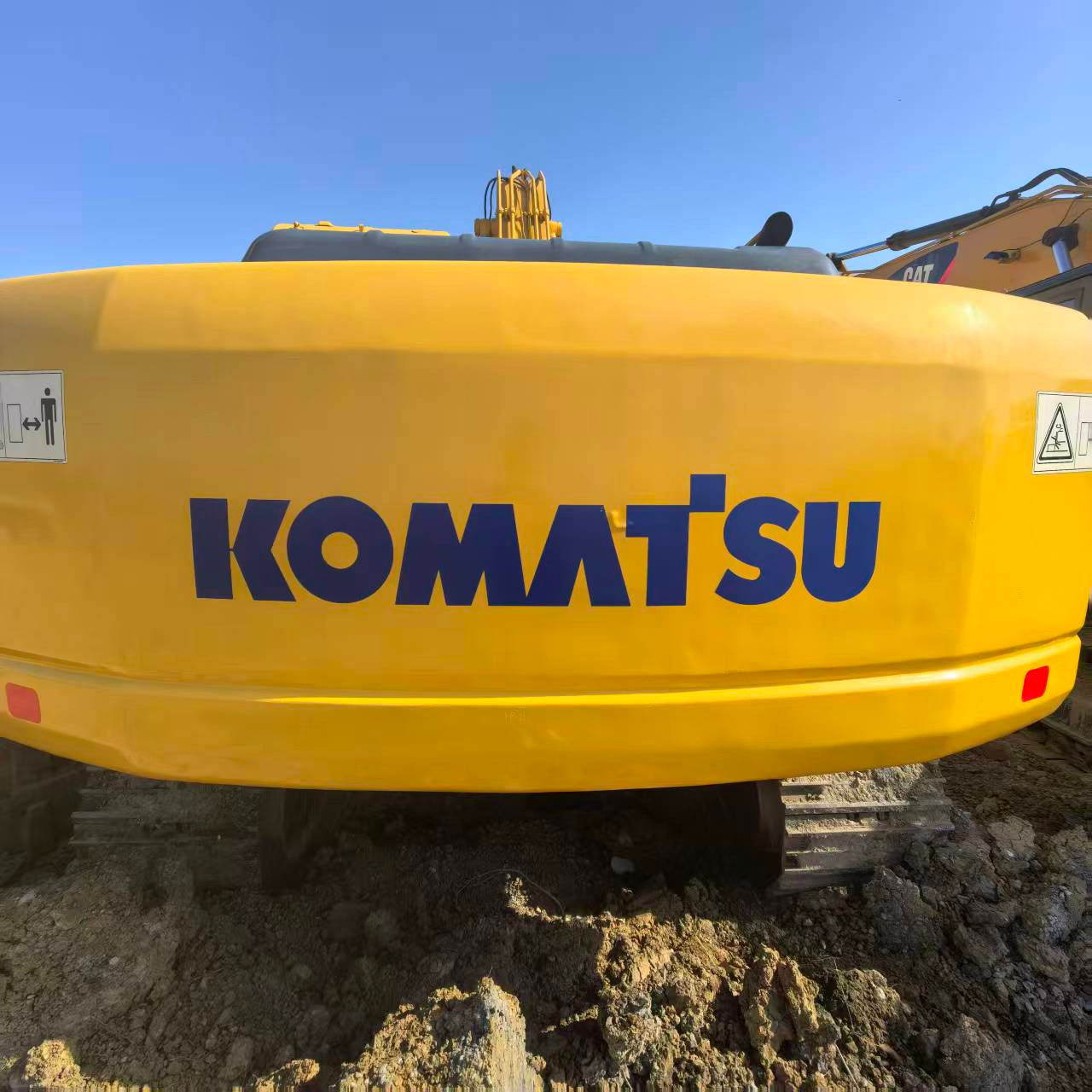 Komatsu Pc -220 -7 – YEAR 2024 – TON 22 – working hours :450