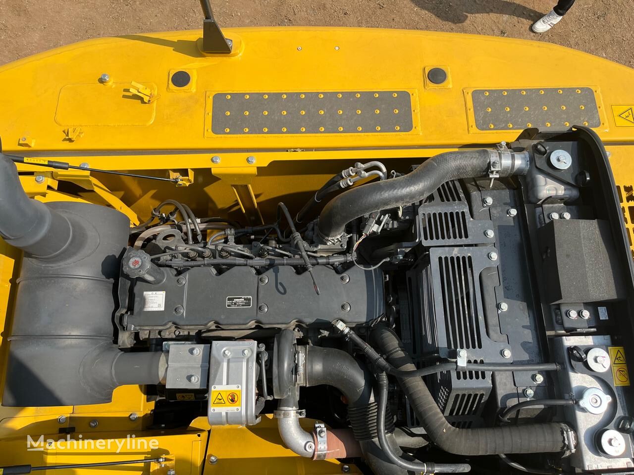 NEW KOMATSU PC 210LC-10MO TRACKED EXCAVATOR