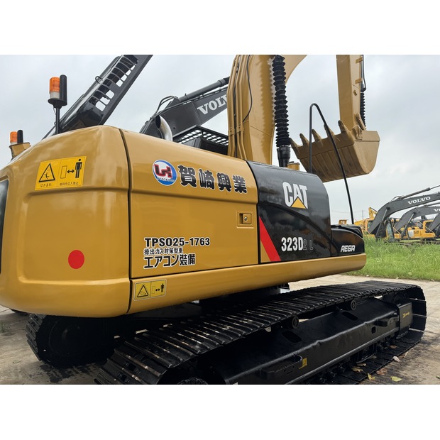 CATERPILLAR – 2024 – 323D2L