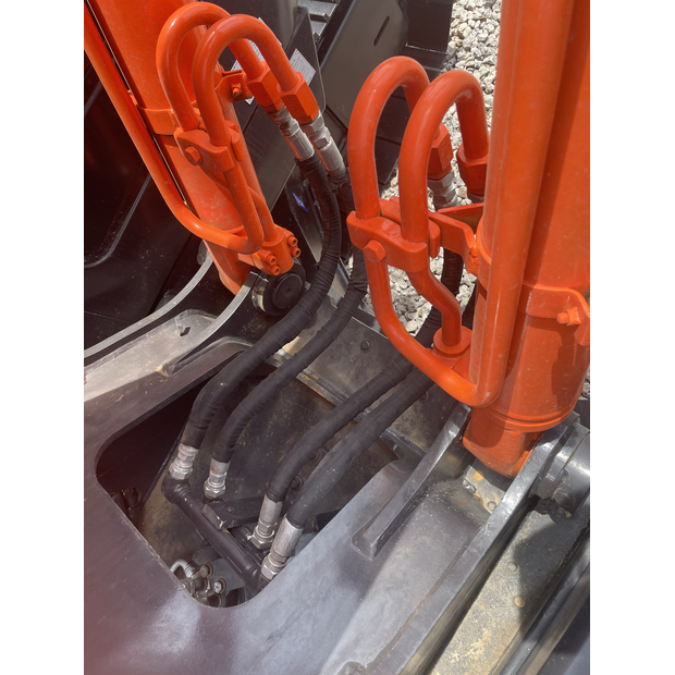 Hitachi – 2023 – ZX200