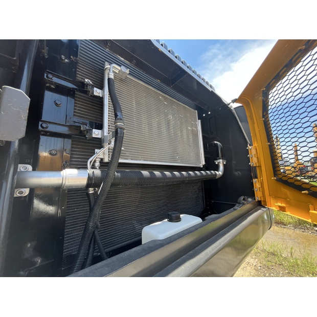 VOLVO – 2023 – EC300DL