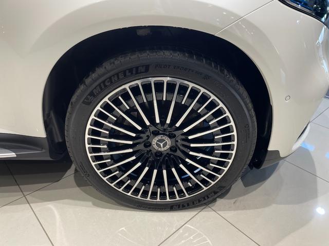 MERCEDES BENZ – 2021 – EQC400