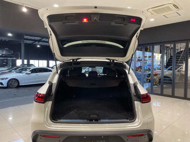 MERCEDES BENZ – 2021 – EQC400